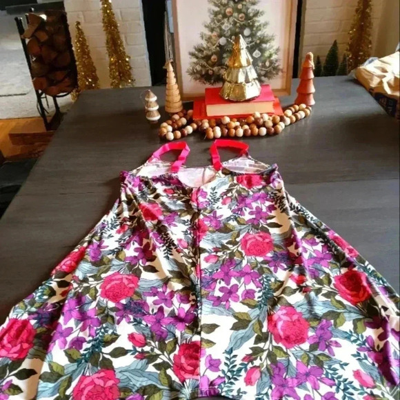 Lilac & London Nightgown NWOT - Picture 1 of 4